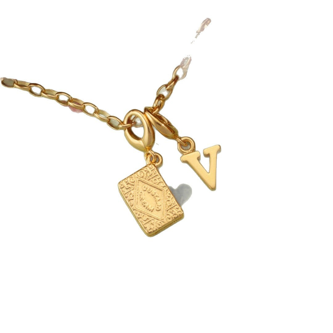 Casual 18K Gold Plated Heart Stainless Steel Pendant Necklace