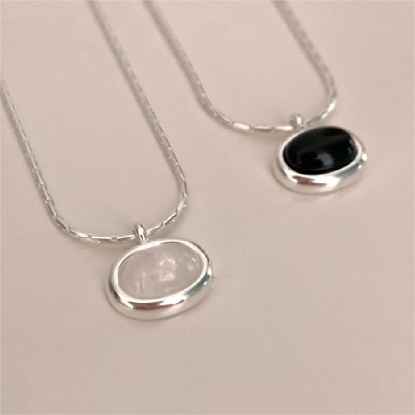 Minimalist Oval Black Onyx Necklace in 925 Sterling Silver for Women with Rainbow Accents