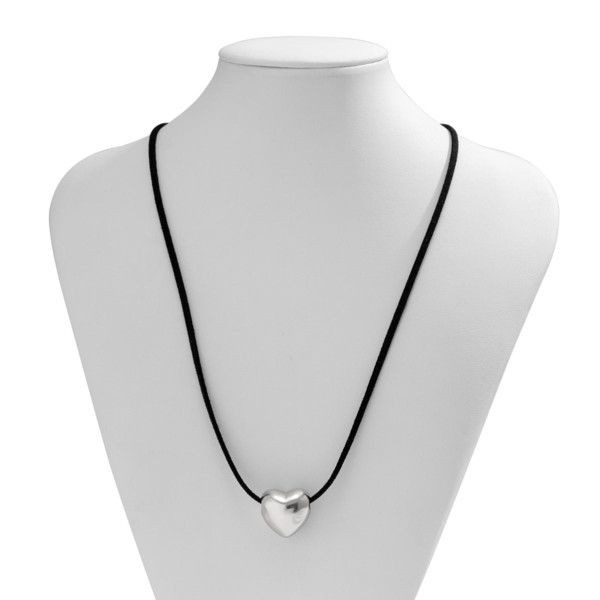 Collana con ciondolo rustico a forma di cuore da donna con finitura galvanizzata, catena con perline in resina e texture colorata a cuore ispirata ai fiori