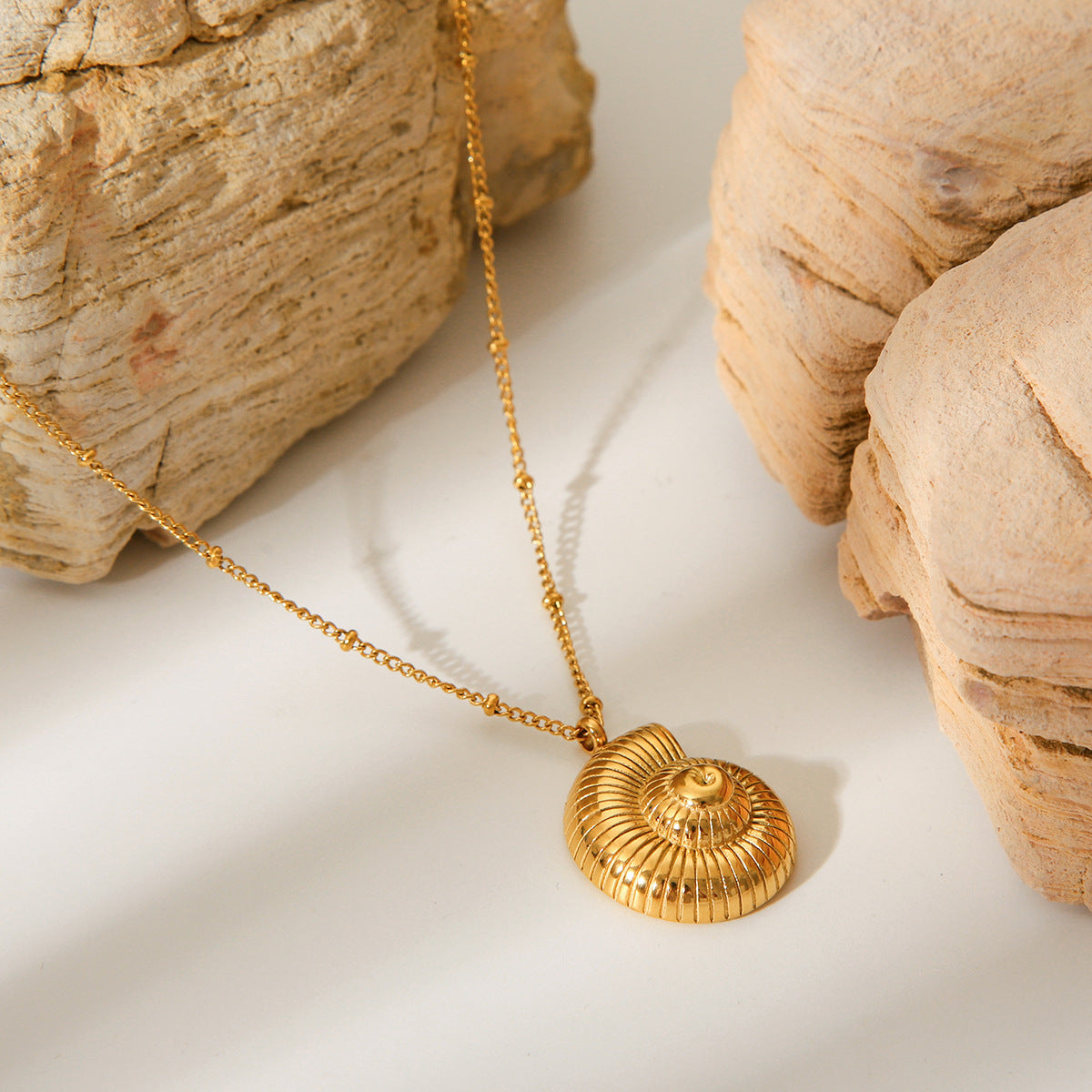 Ins Style 18K Gold Plated Geometric Conch Shell Pendant Titanium Steel Necklace for Women