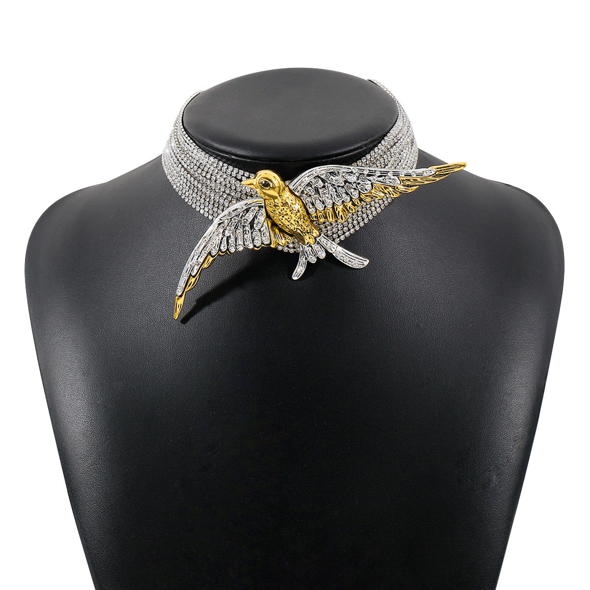 Collana da donna vintage con ciondolo a uccello, dolce e grintosa, in lega di zinco con finitura galvanizzata, catena multistrato con design a rondine