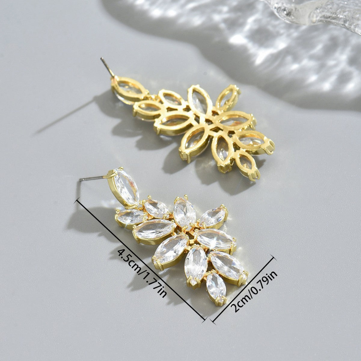 Chic Minimalist Geometric Zirconia-Set Alloy Stud Earrings for Women with Hexagonal and Circular Patterns