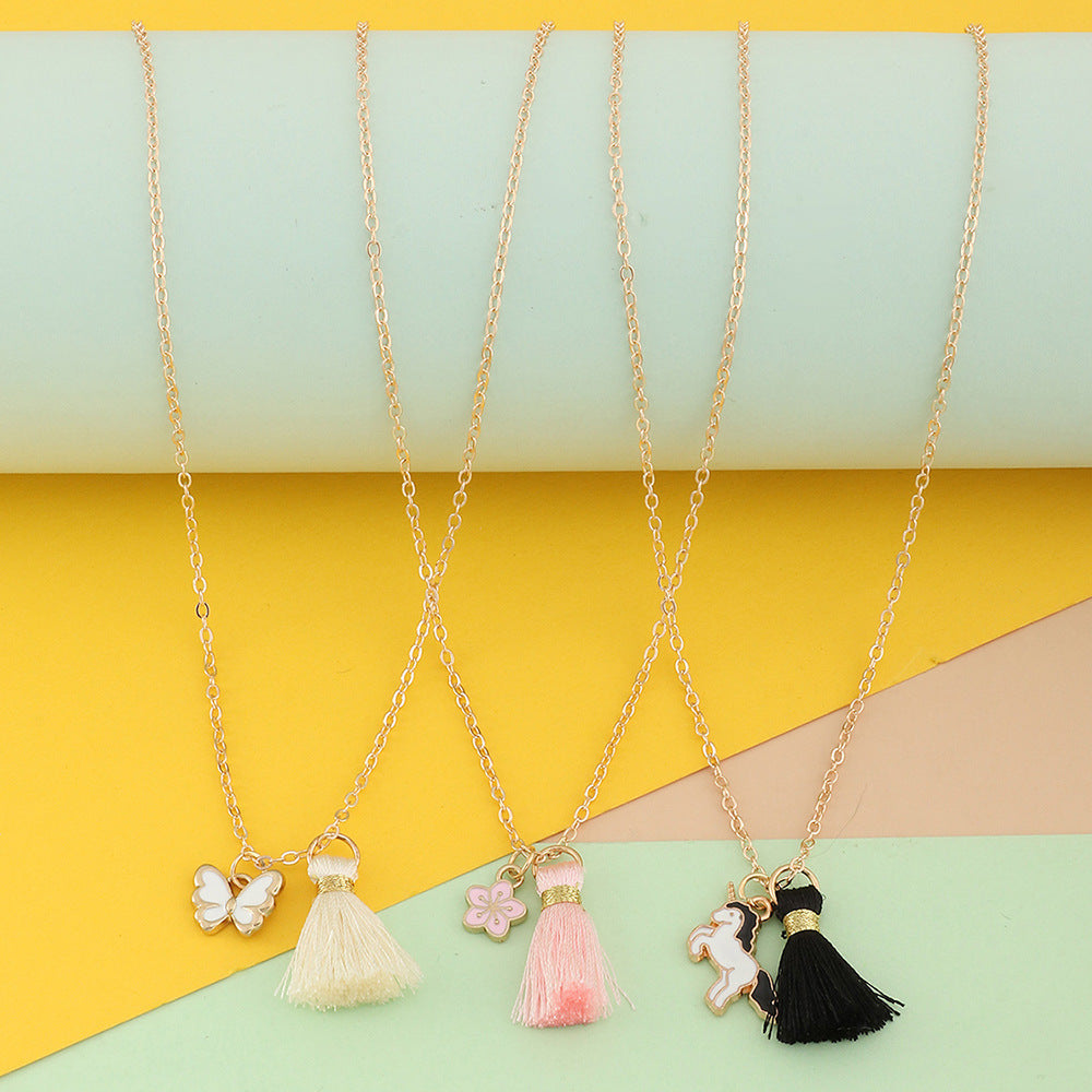 Collar con colgante de mariposa minimalista para niñas, de aleación con acabado esmaltado, cadena tipo box, juego de regalo de amistad para mujeres