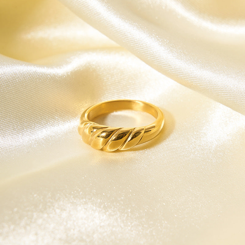 Minimalist Wave-Shaped Stainless Steel Ring with 18K Gold Plating for Women