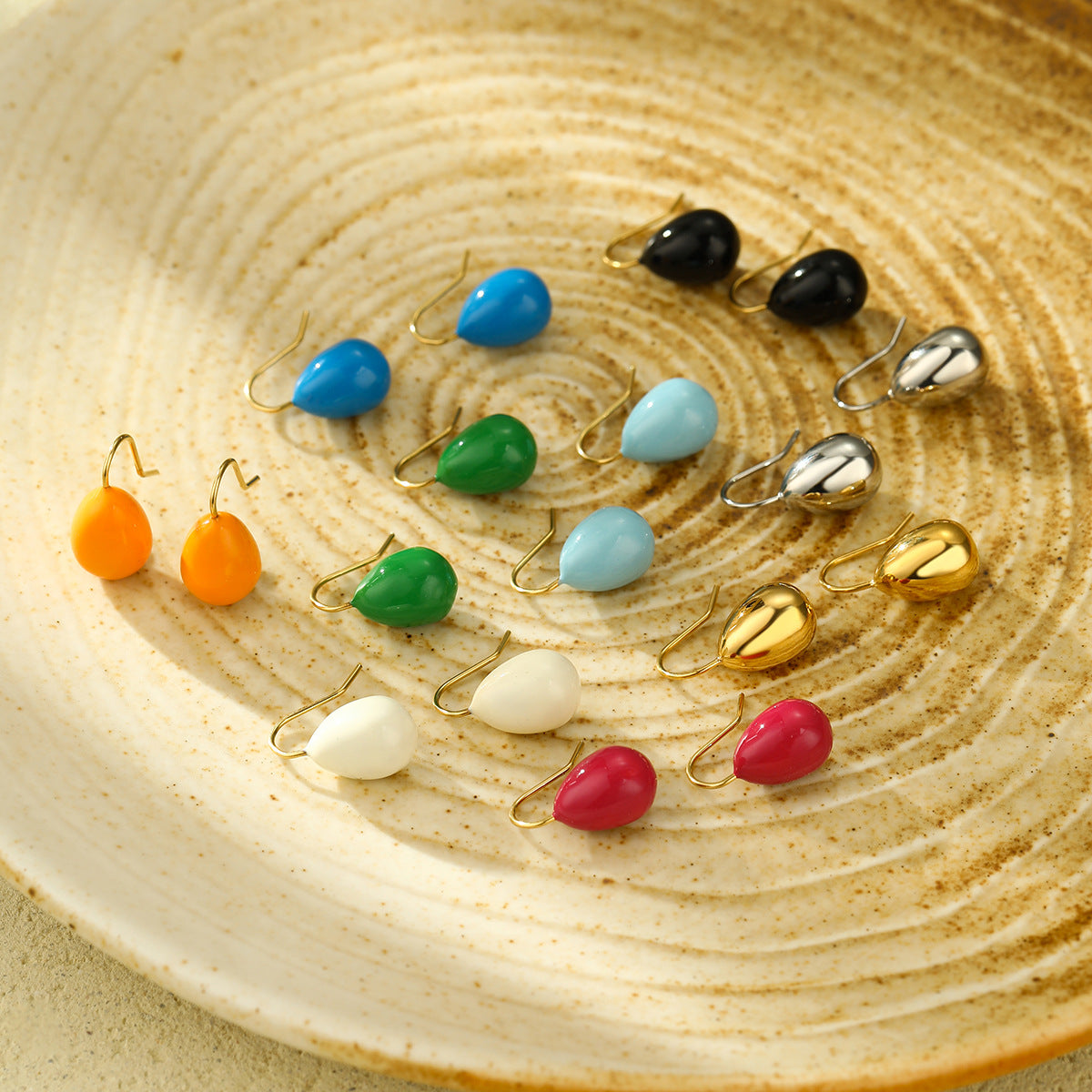 Pendientes minimalistas de acero inoxidable con esmalte de lágrima coloridos para mujer, a la moda, ligeros, lujosos, versátiles, hipoalergénicos y resistentes al deslustre