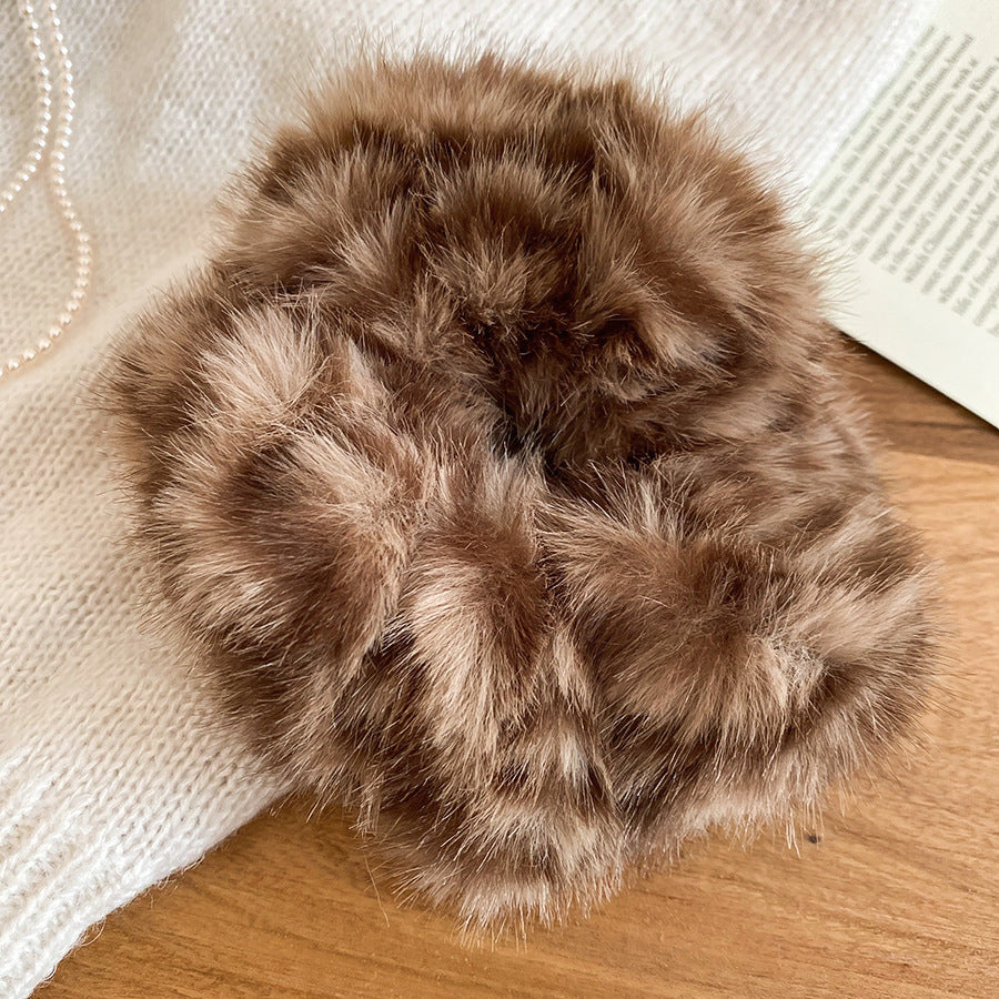 Coletero Elegante de Peluche Suave a Rayas para Cola de Caballo con Diseño Minimalista y Patrón Geométrico para Mujer