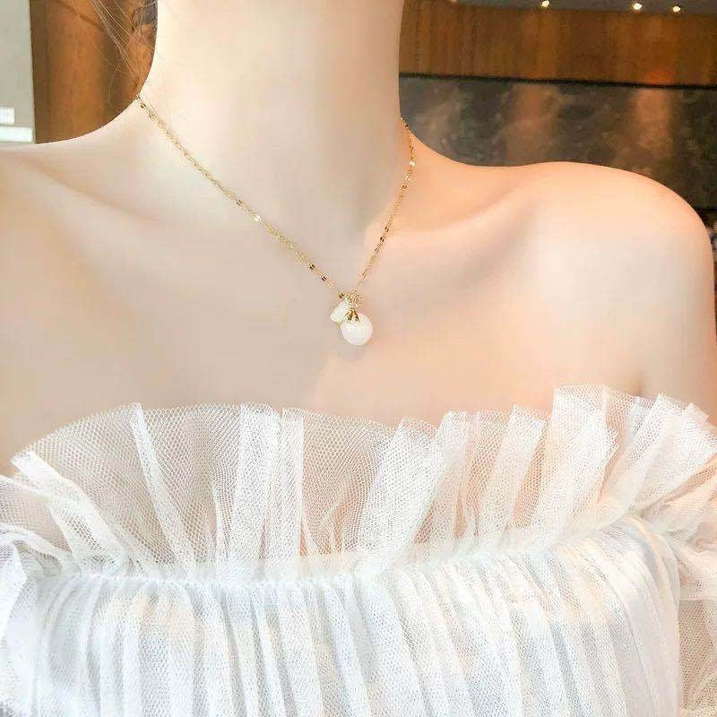 Vintage Geometric Gold Plated Titanium Steel Necklace with Alloy Pendant for Women