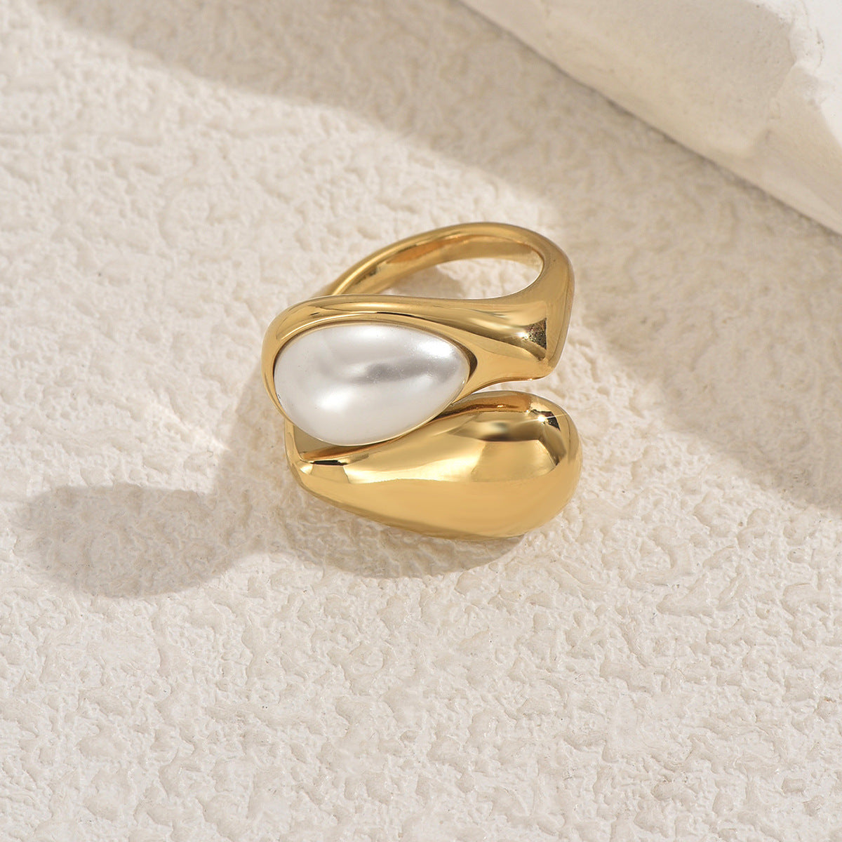 Anillo de Cobre con Incrustaciones de Perlas Geométricas y Diseño de Banda Abierta para Mujer, Anillo Llamativo Moderno y Versátil