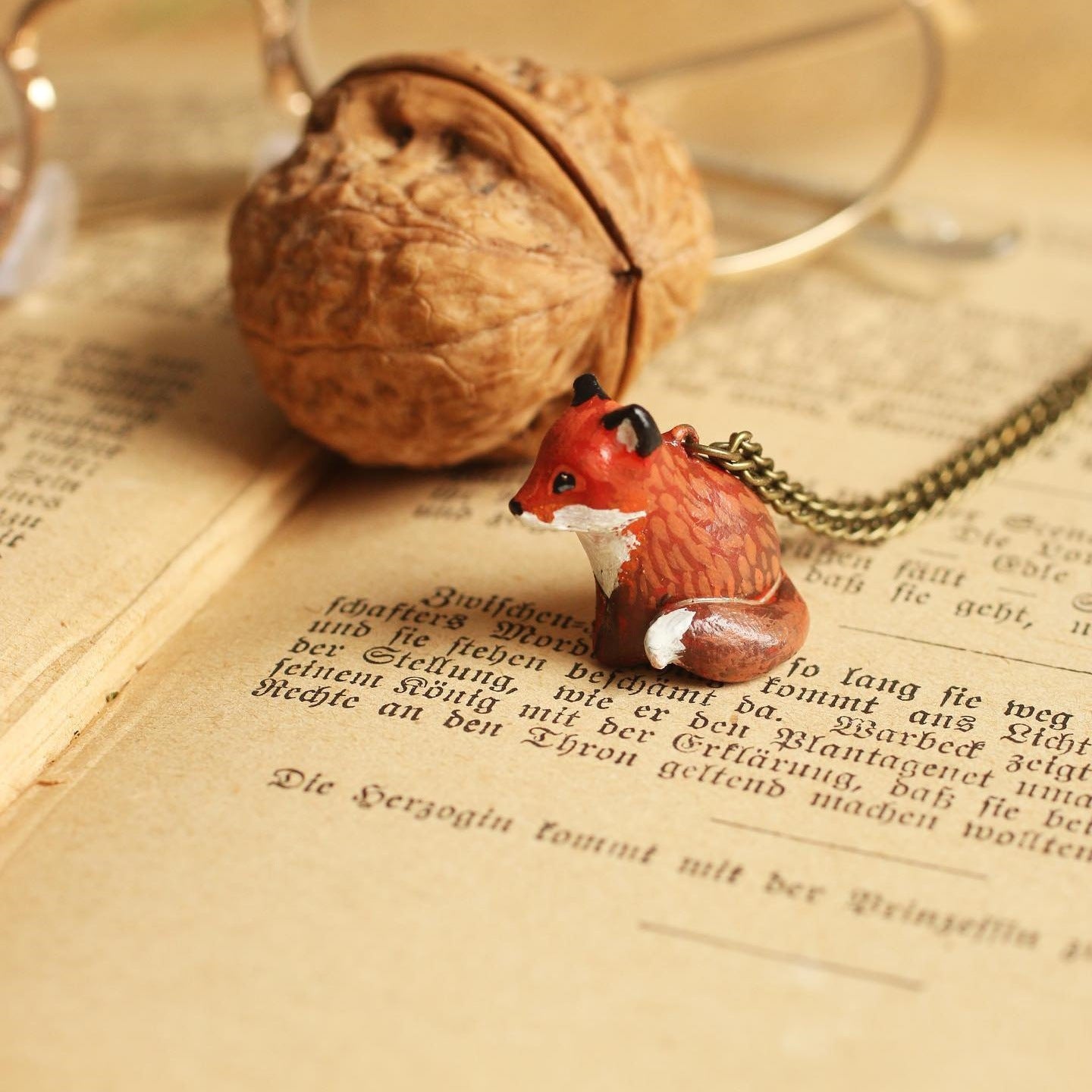 Minimalist Luxury 18K Gold Plated Stainless Steel Animal Pendant Necklace Unisex Charm Bar