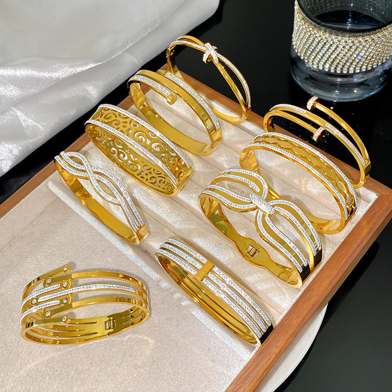 Minimalist Luxury Gold Plated Geometric Roman Number Cubic Zirconia Inlay Stainless Steel Cuff Bracelet for Women