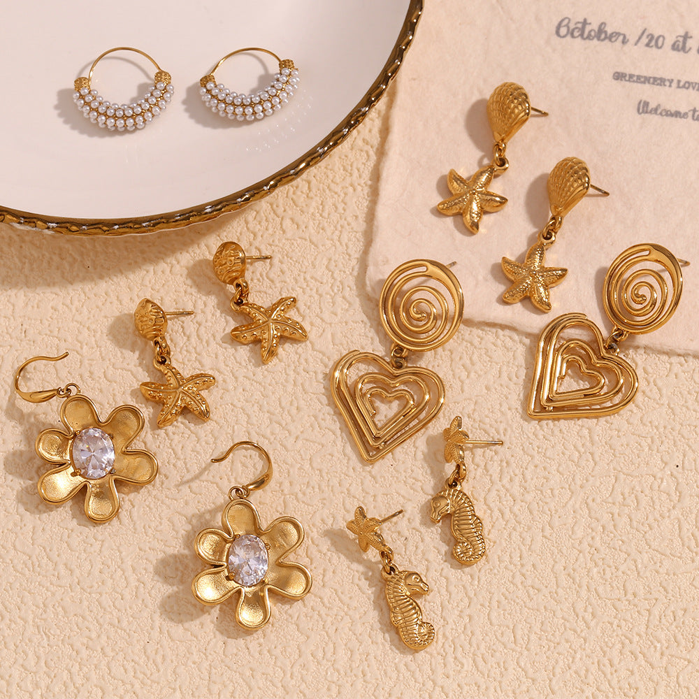 Orecchini a cerchio a spirale con stelle marine e cuore floreale alla moda in acciaio inossidabile placcato oro 18K da donna