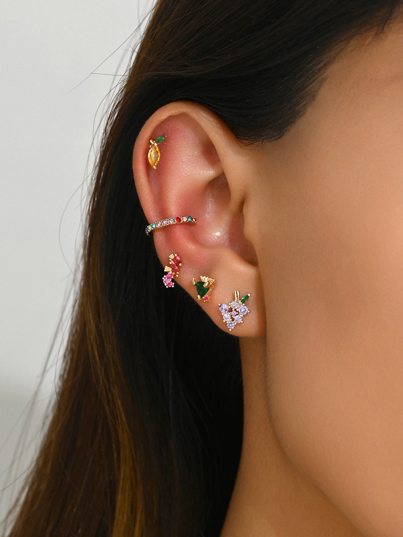 Orecchini a perno geometrici da donna con intarsi in zircone e perni in acciaio inossidabile