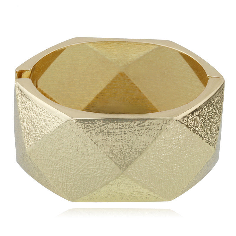 Luxury Casual Solid Color Plated Alloy Bracelet