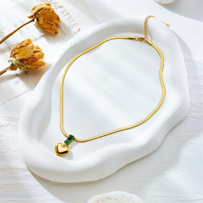 Vintage Fashion Heart-Shaped Plated Stainless Steel Pendant Necklace with Snake Chain for Women
