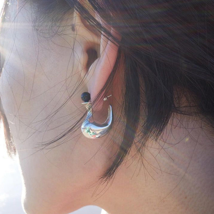 Minimalist Geometric Black Agate Vase-Shaped Earrings in 925 Sterling Silver with Pearl Inlay