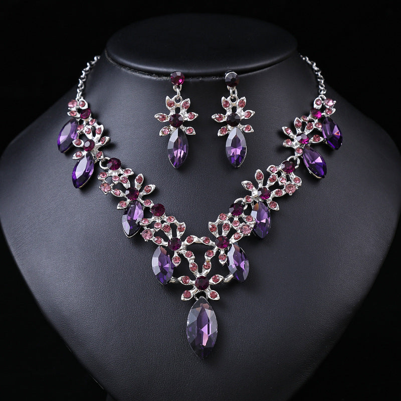 Exaggerated Vintage Women's Alloy Pendant Necklace Set with Rhinestone Accents Tulip Daisy Cactus Leaf and Lotus Flower Motifs on Standard Chain for Formal Occasions