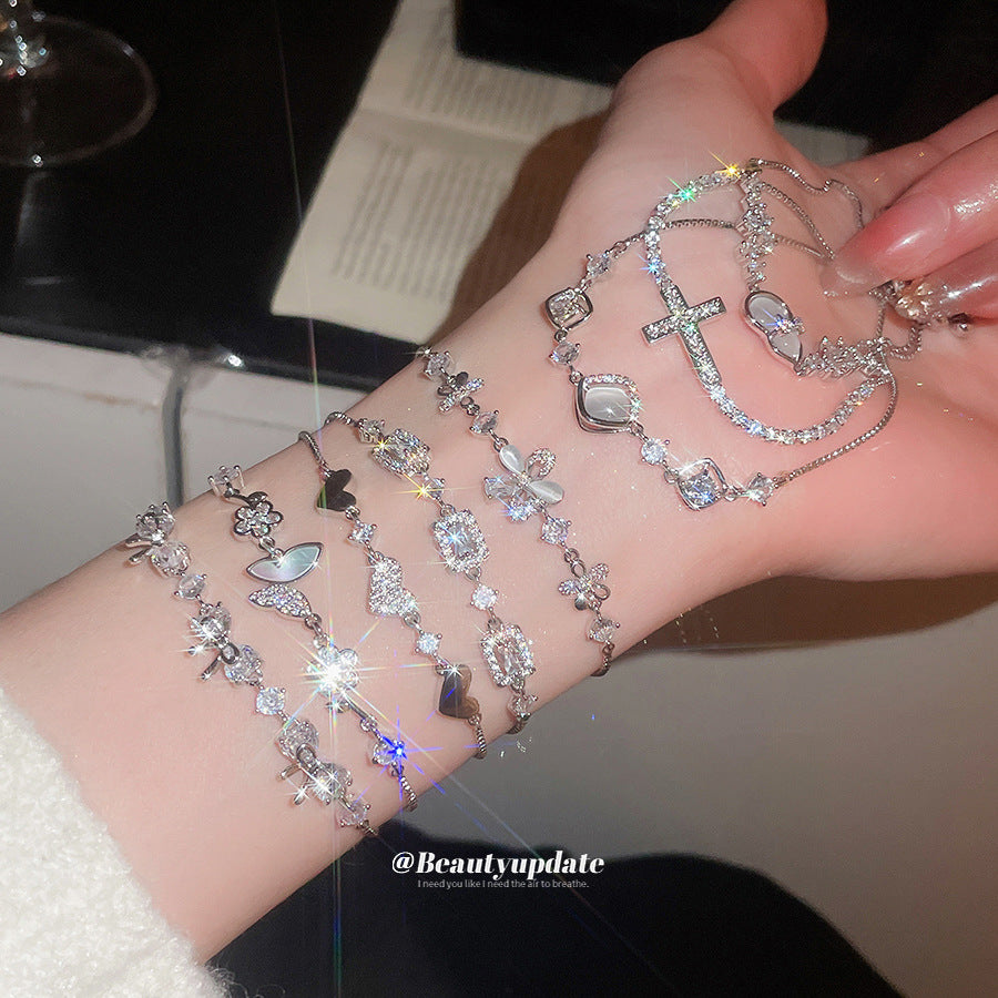 Minimalist Zircon Cat's Eye Flower Bracelet for Women with Copper Base and Inlay Craftsmanship