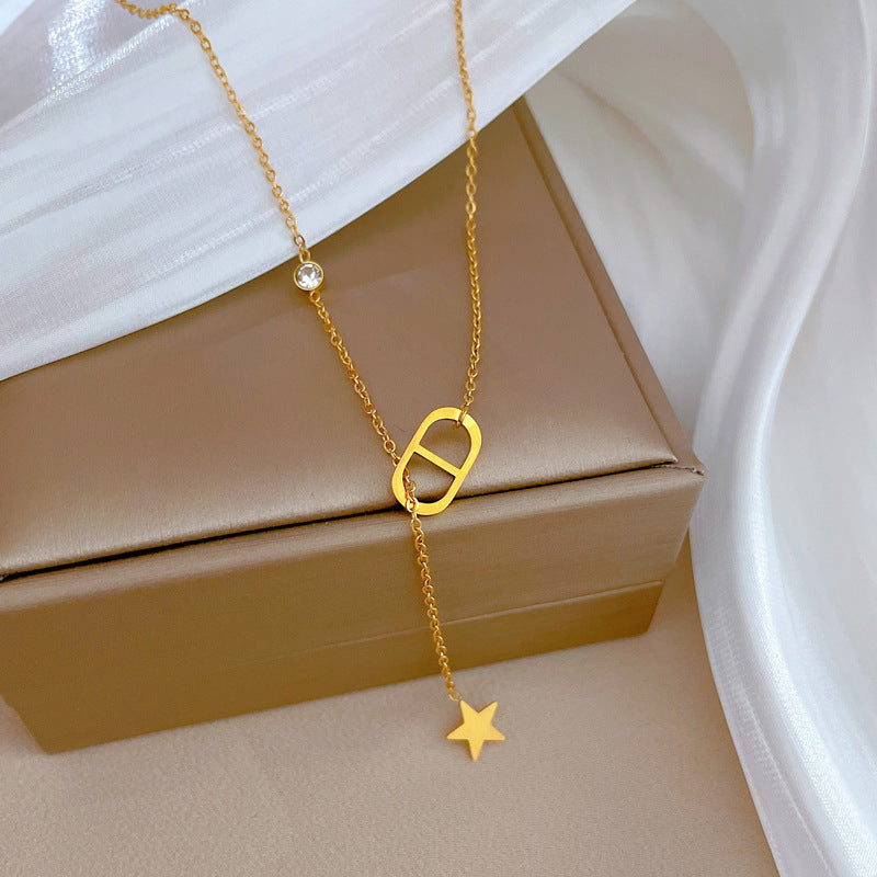 Collana da donna a pendente con stella naso di maiale in acciaio al titanio minimalista, catena geometrica a medaglione, accessorio di moda