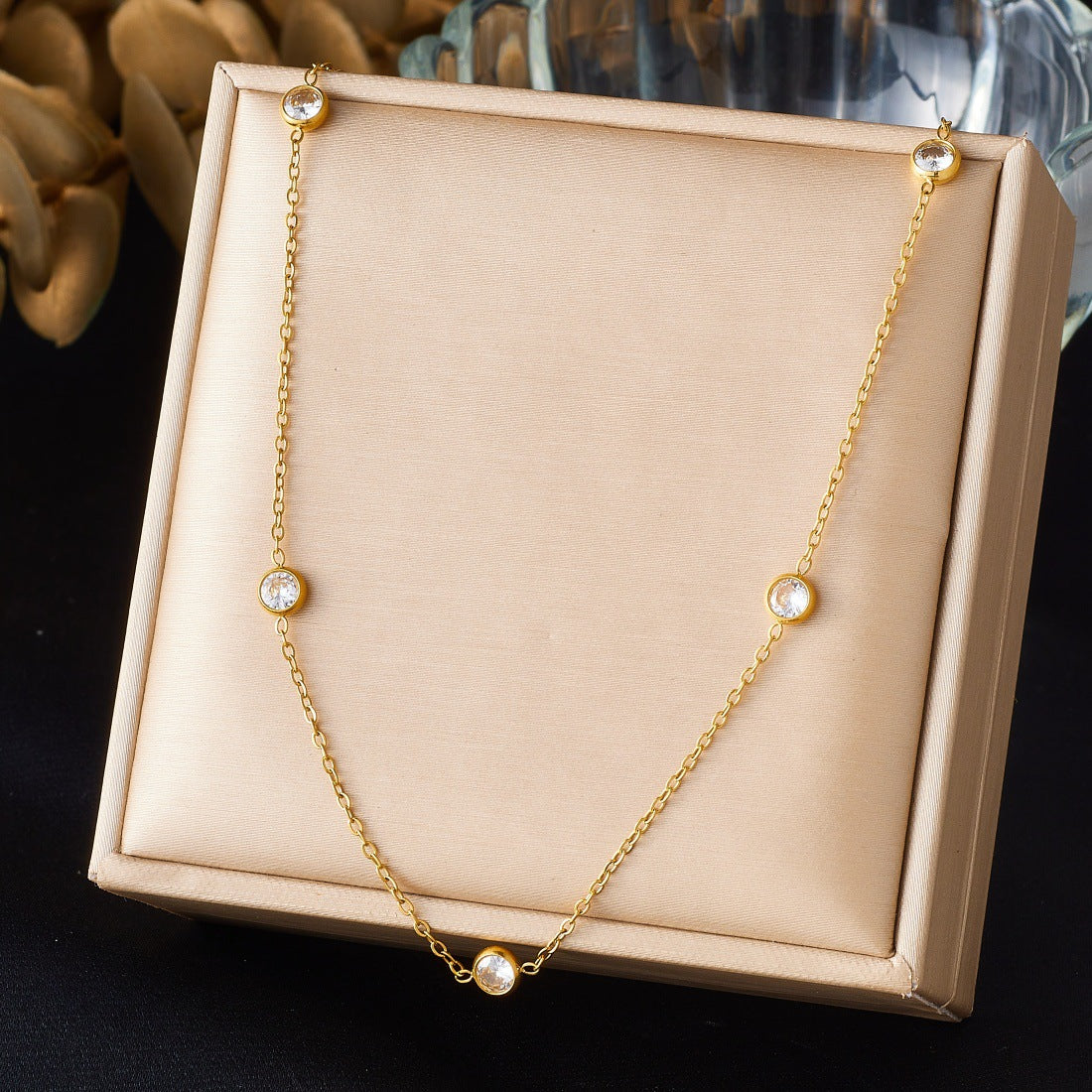 Minimalist Gold Plated Round Geometric Stainless Steel Necklace with Rhinestone for Women