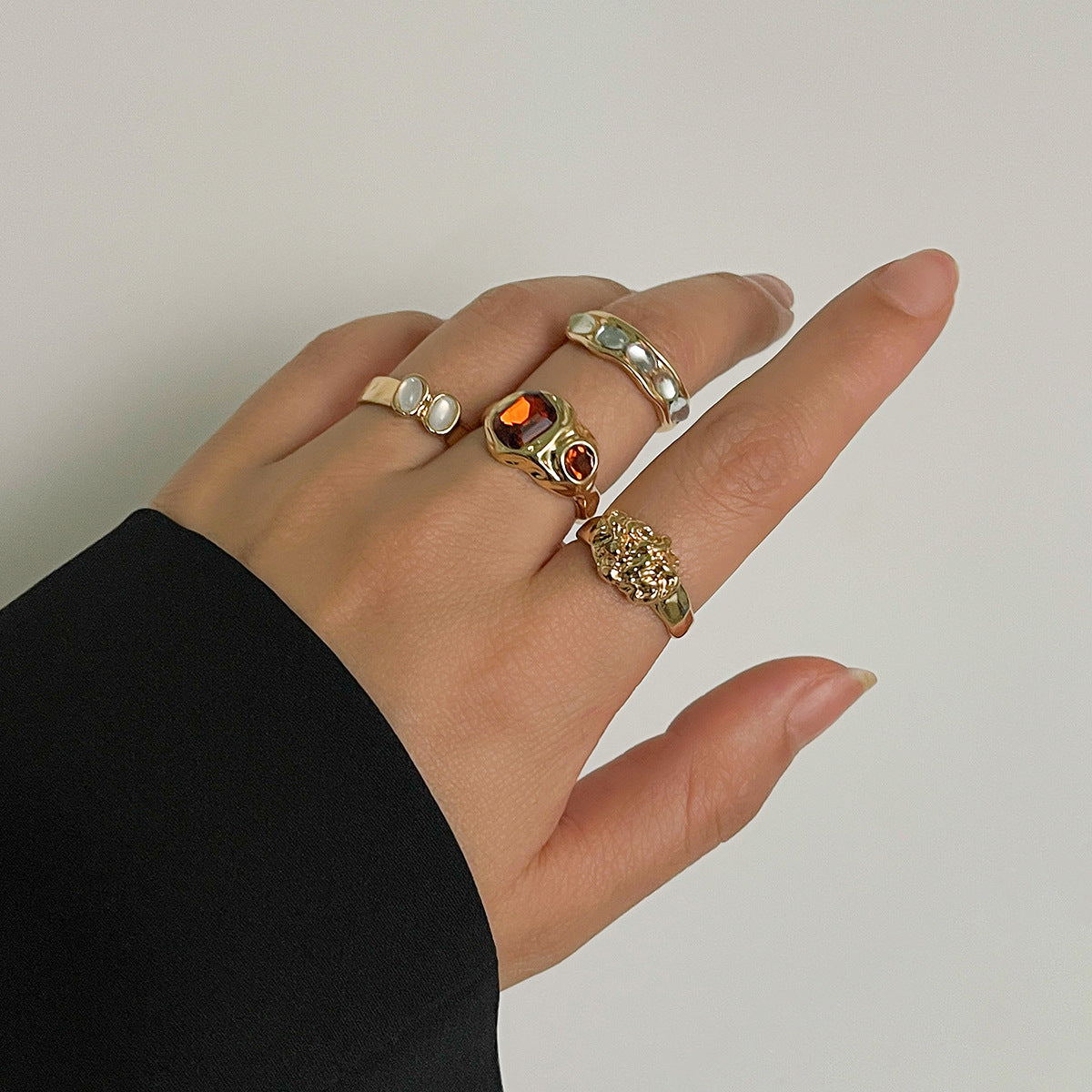 Vintage Streetwear Geometric Rhinestone Inlaid Alloy Plated Ring Set for Women