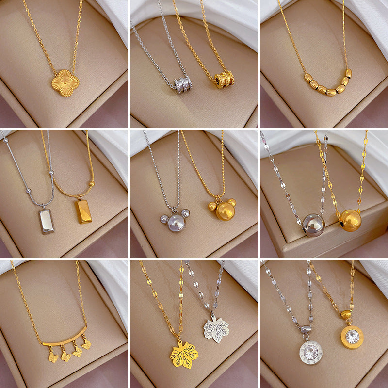 Collana con pendente geometrico minimalista in acciaio al titanio placcato per donna