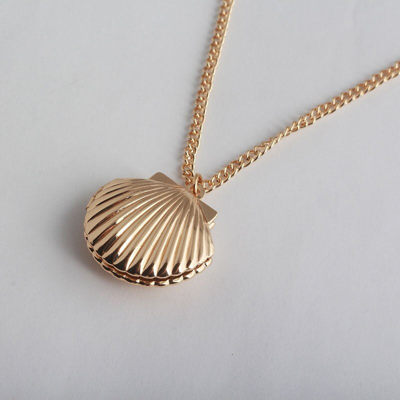 Natural Style Heart-Shaped Stainless Steel Necklace with Titanium Steel Pendant and Polished Finish for Women