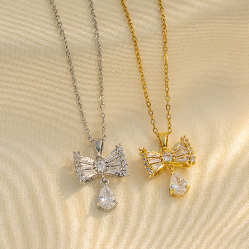 Minimalist Bow-Shaped Titanium Steel Necklace with Rhinestone Inlay for Women, O-Chain Locket Style Pendant