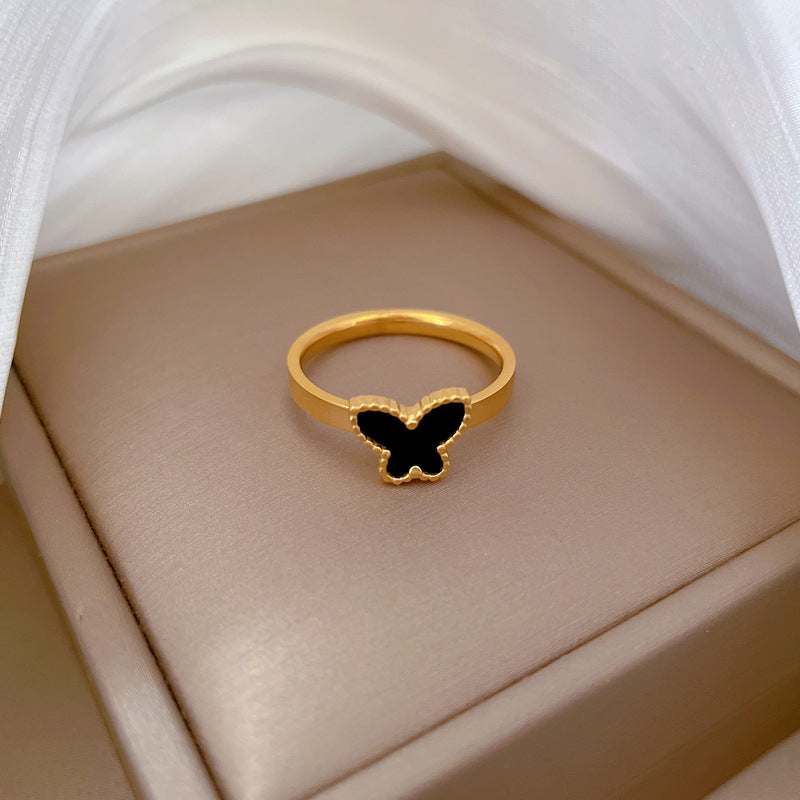 Anillo Pulido Minimalista Mariposa de Acero de Titanio Unisex