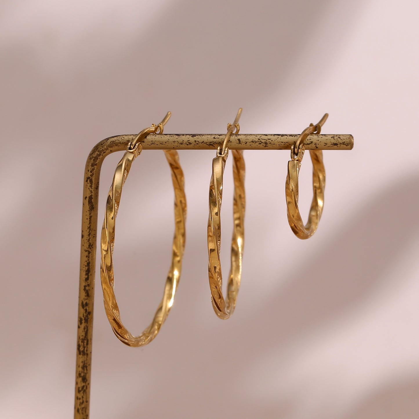 Pendientes de Aro Minimalistas de Lujo Geométricos de Acero Inoxidable con Chapado en Oro de 18K para Mujer
