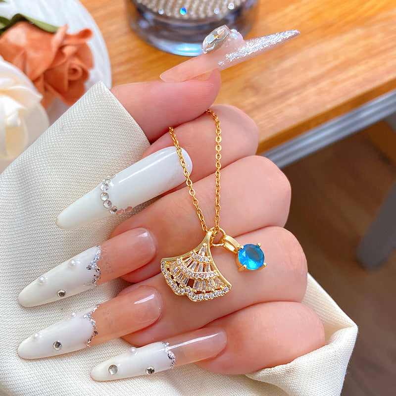 Minimalist Luxury Rhinestone Camellia Leaf Heart Star Geometric Pendant Titanium Steel Necklace for Unisex