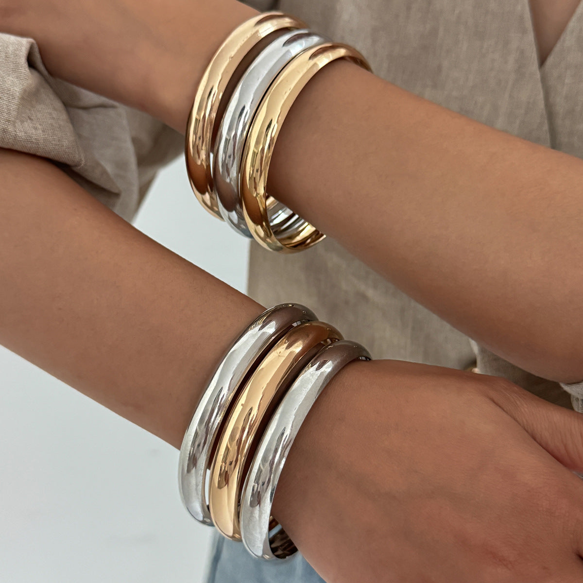 Exaggerated Round Geometric Plated Alloy Wide Cuff Bracelet for Women