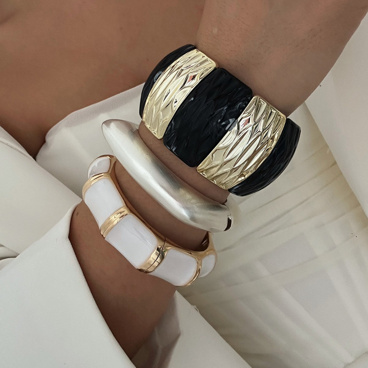 Vintage Geometric Enamel Plated Alloy Bracelet for Women