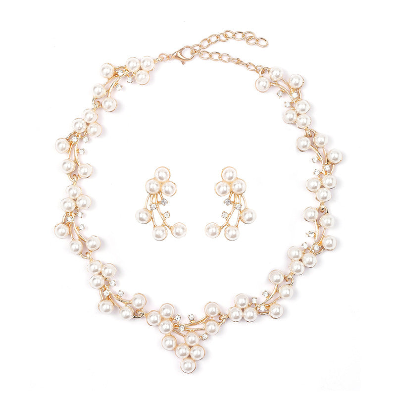 Chic Floral Pearl Pendant Necklace Set for Women Alloy Chain with Olive Branch and Flower Motifs Minimalist Elegant Layering Jewelry