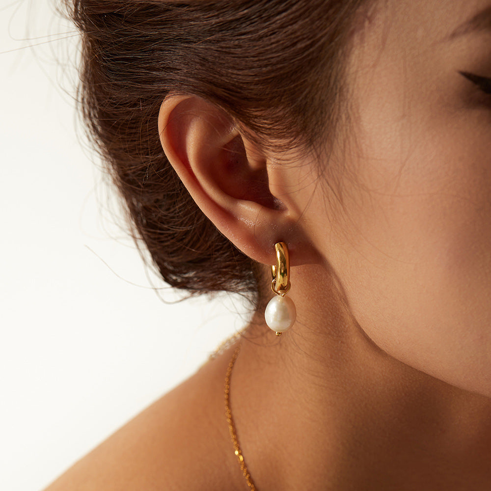 Pendientes Geométricos Minimalistas de Acero Inoxidable con Baño de Oro de 18K y Colgante de Perla Natural de Agua Dulce para Mujer
