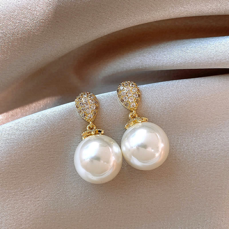Orecchini a perno con perle stile vintage francese elegante con perni in acciaio placcato per donna, uso quotidiano, design rotondo geometrico minimalista, look di lusso