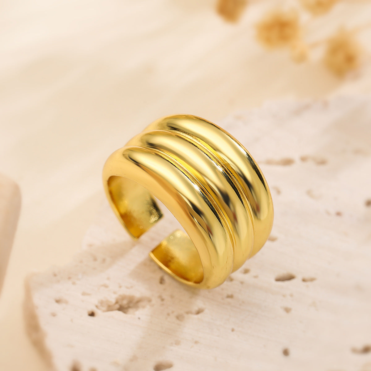Minimalist Geometric Copper Ring with Gold Plating for Women, Irregular Open Band Fashion Accessory