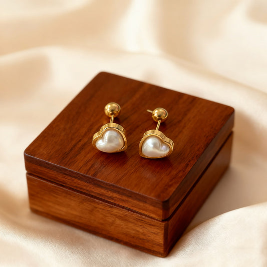 Pendientes de tuerca elegantes minimalistas con forma de corazón de acero inoxidable con postes de acero de titanio