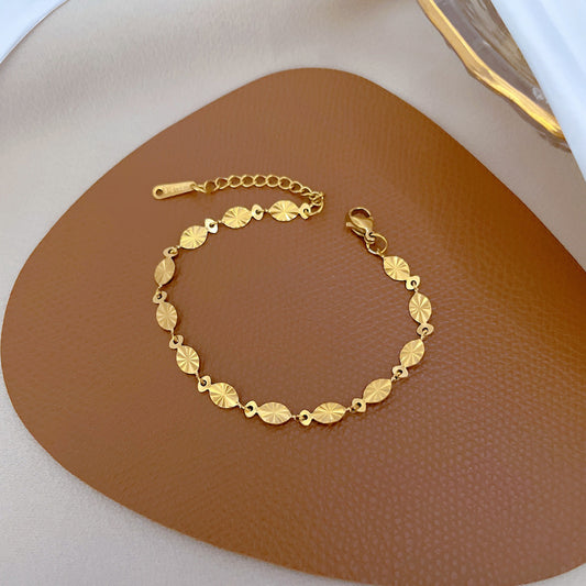 Braccialetto da donna a catena ovale lucida in acciaio al titanio, regalo di amicizia vintage di ispirazione coreana con placcatura in oro e motivo a onda d'acqua