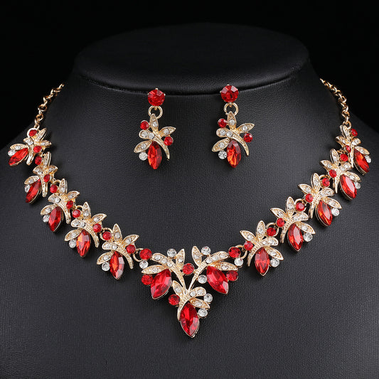Collar y Pendientes con Colgante de Libélula de Estilo Floral Rústico en Aleación con Incrustaciones de Diamantes de Imitación y Baño de Oro en Cadena de Eslabones para Mujer