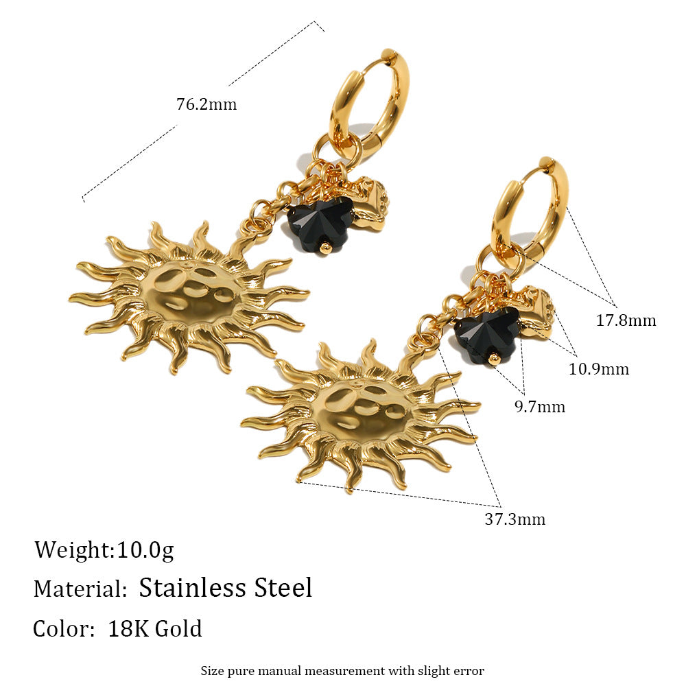 Pendientes de tuerca de mariposa y borde floral de acero inoxidable con baño de oro de 18 quilates para mujer