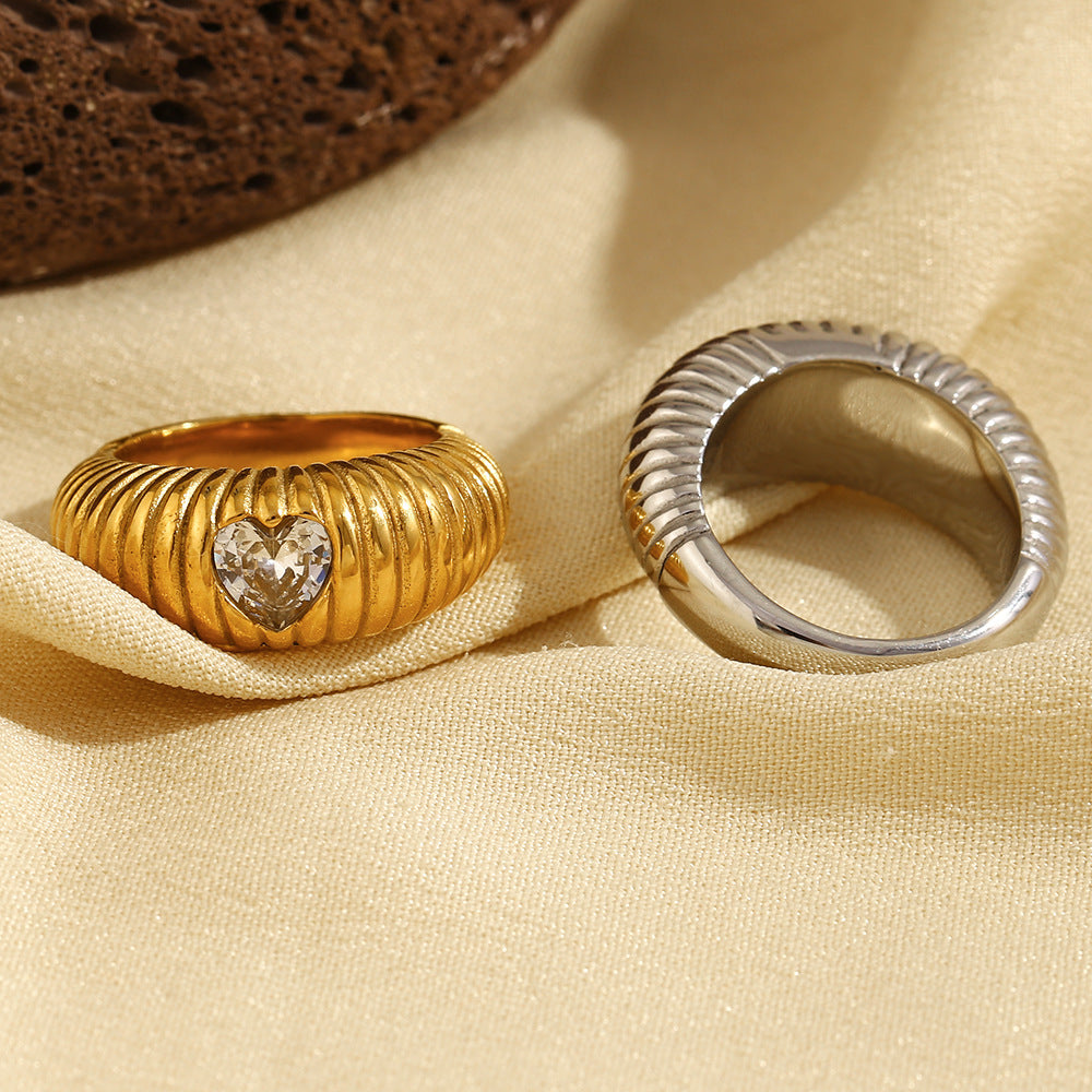 Anello da donna elegante in acciaio inossidabile placcato oro 18 carati con zircone a cuore e baguetta lunga, stile OL con forme geometriche
