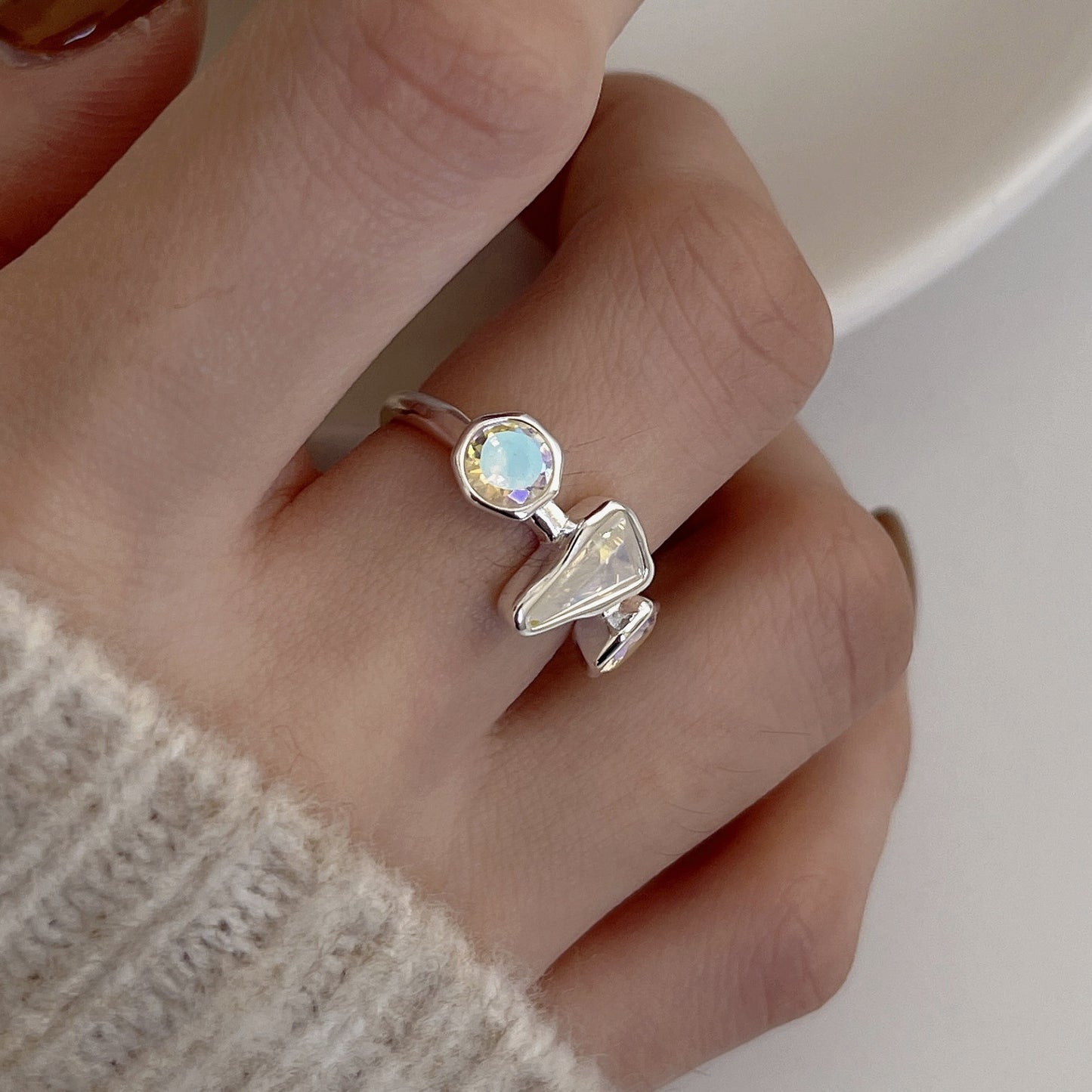 Minimalist S925 Sterling Silver Ring for Women with Geometric Shape and Rhinestone Inlay