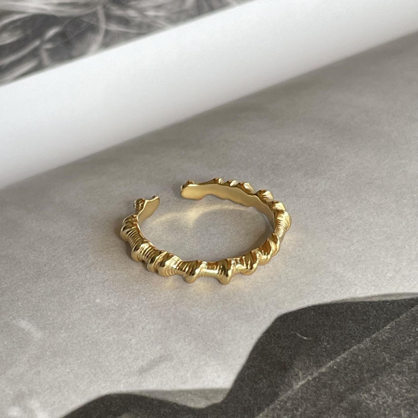 Anillo Abierto de Plata Esterlina 925 con Forma de Nota Geométrica Minimalista para Mujer