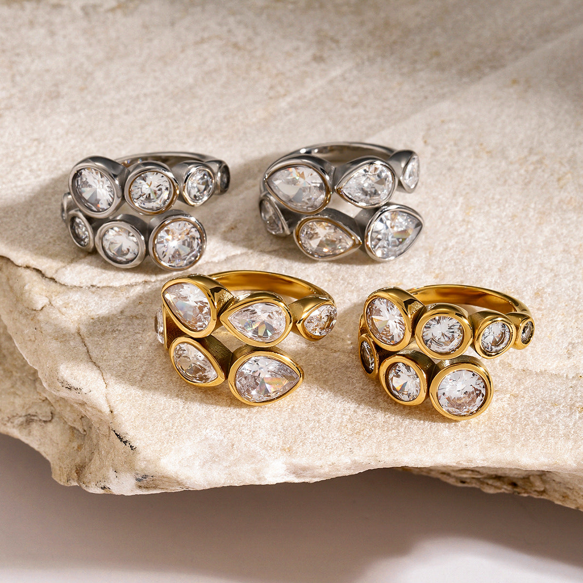 Anello Aperto Rotondo Irregolare in Zircone in Acciaio Inossidabile Placcato Oro 18K Unisex alla Moda