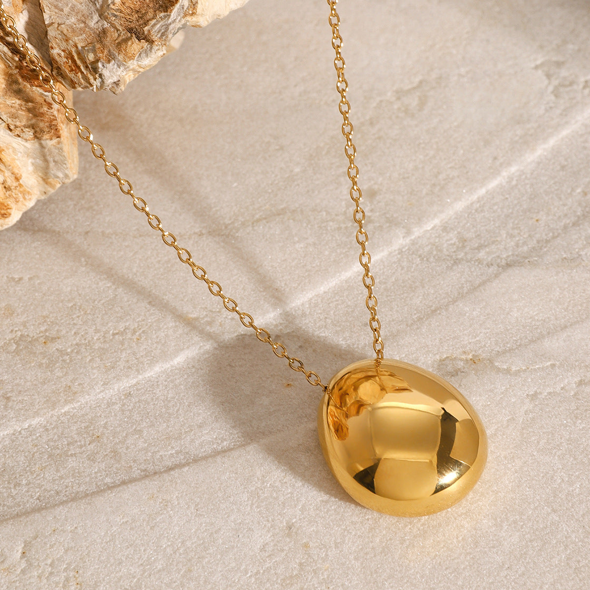 Minimalist Round Geometric Stainless Steel Plated Necklace with Titanium Steel Pendant for Women