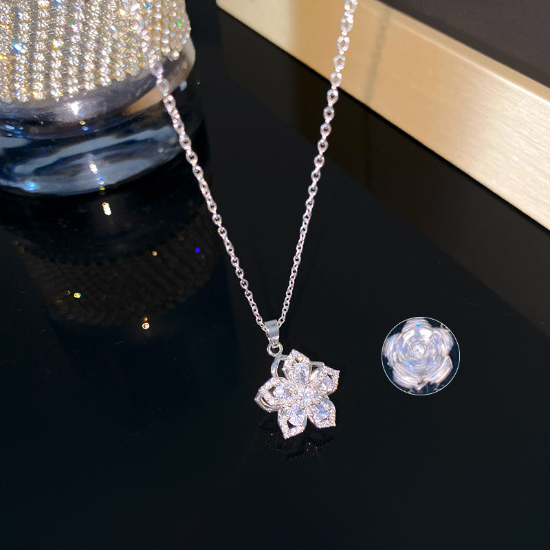 Sweet Sporty Rotatable Cubic Zirconia Floral Titanium Steel Necklace for Women