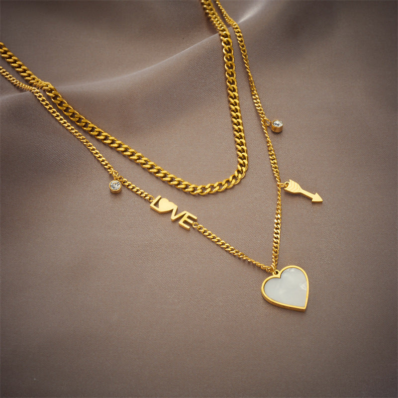 Collar Minimalista de Acero de Titanio con Doble Capa y Corazón, con Acabado Chapado