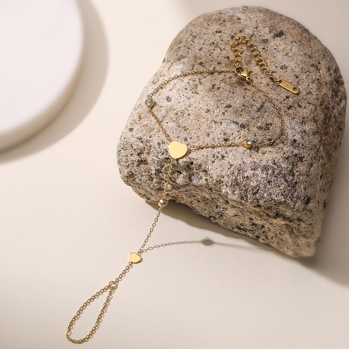 Minimalist 18K Gold Plated Heart Geometric Stainless Steel Hand Chain for Women