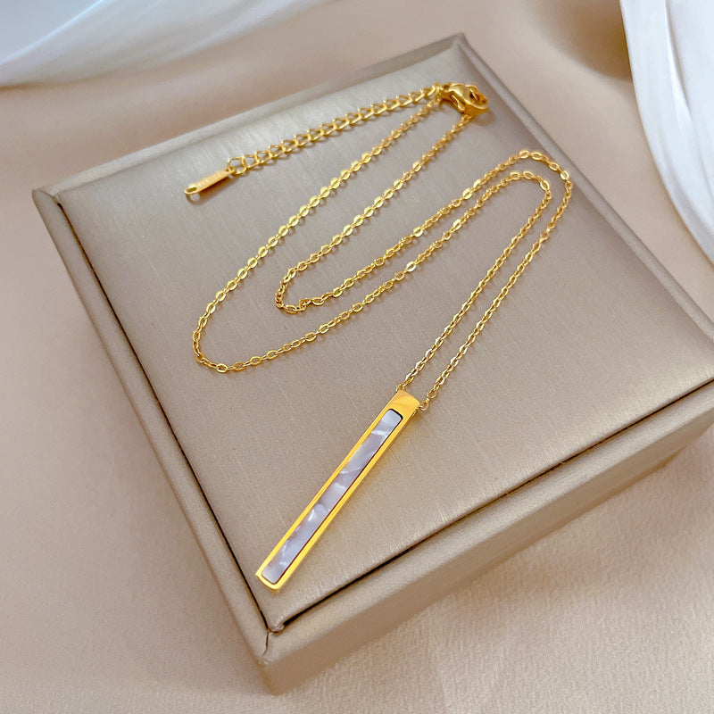 Collana con colletto geometrico minimalista in acciaio al titanio unisex con finitura placcata