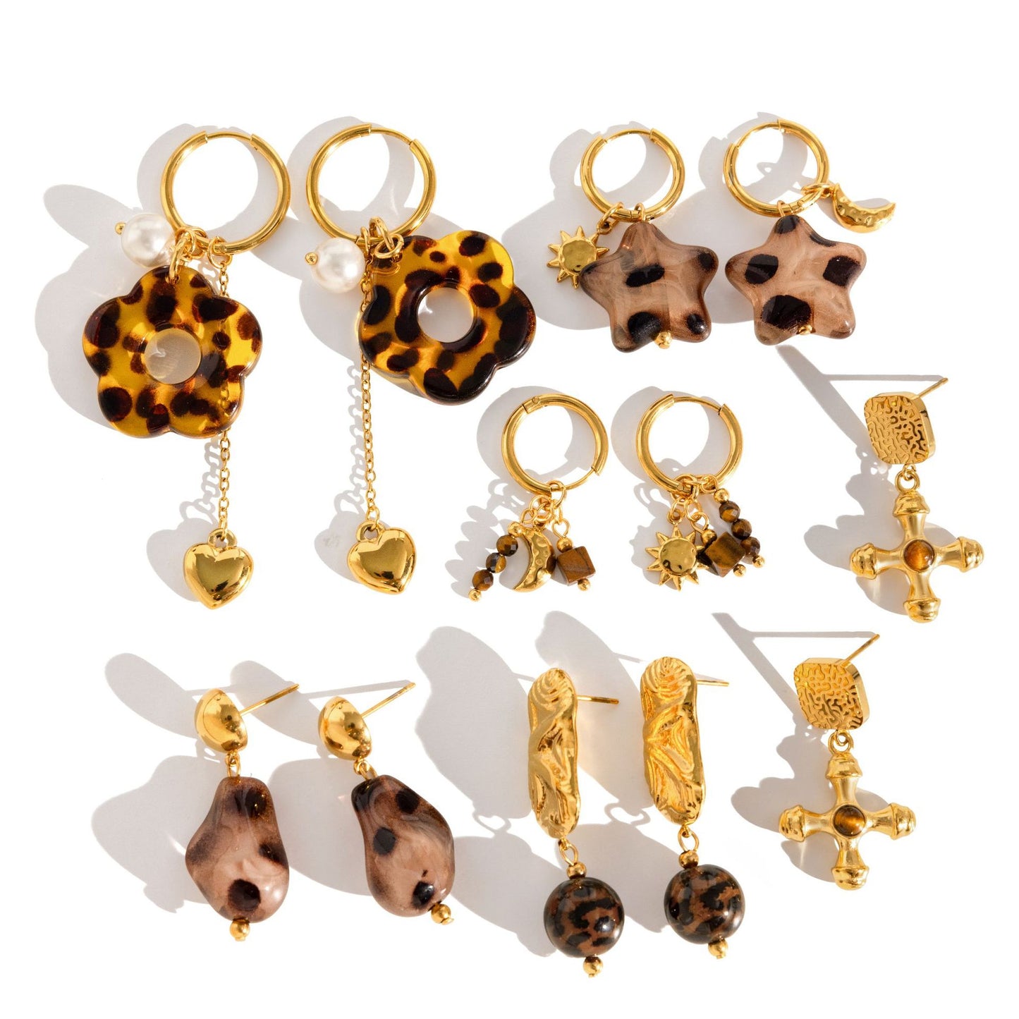 Aretes de aro de acero inoxidable con colgante de cruz geométrica para mujer con acabado chapado, diseño minimalista de lujo